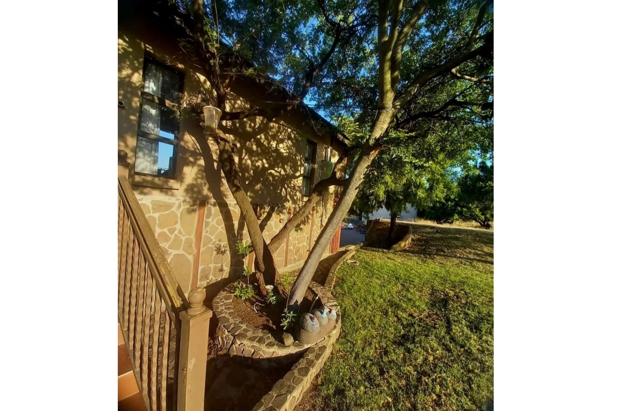 7 Bedroom Property for Sale in Oranjeville Free State